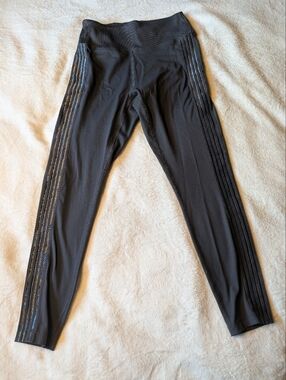 PINK Victoria's Secret Black Seam Detail Leggings